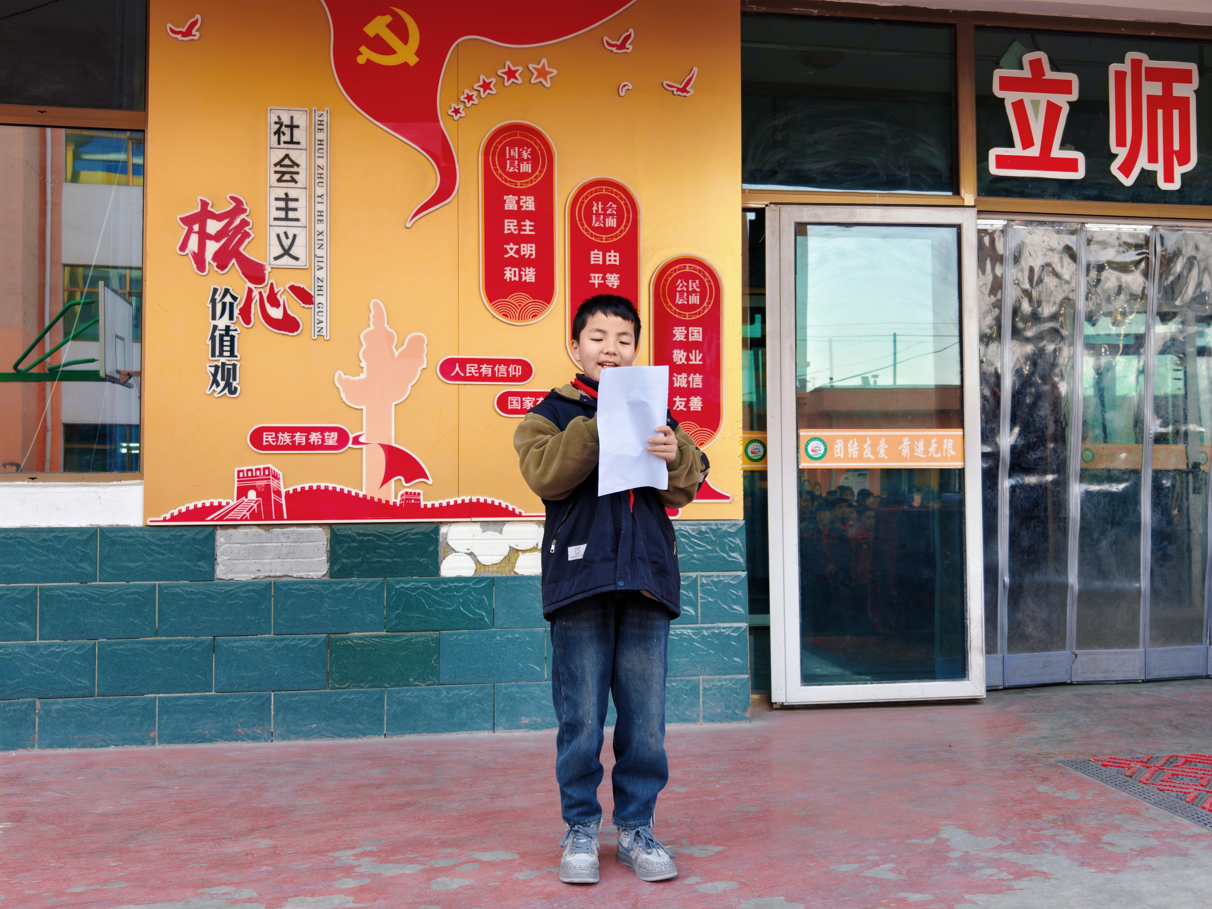 情暖桑梓·筑梦未来：甘肃恒盛新年前在家乡做“老少”双线公益